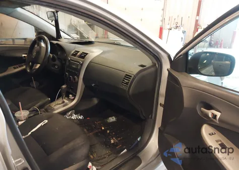 2011 Toyota Corolla S z USA, uszkodzony, nr VIN 2T1BU4EE4BC585859